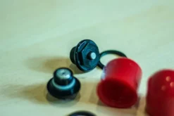 KIT PURGADORES AIRE PARA HORQUILLAS FOX 36/38/40 8 KIT PURGADORES AIRE PARA HORQUILLAS FOX 36/38/40 -tienda de bicicletas kit purgadores aire para horquillas fox 1 2