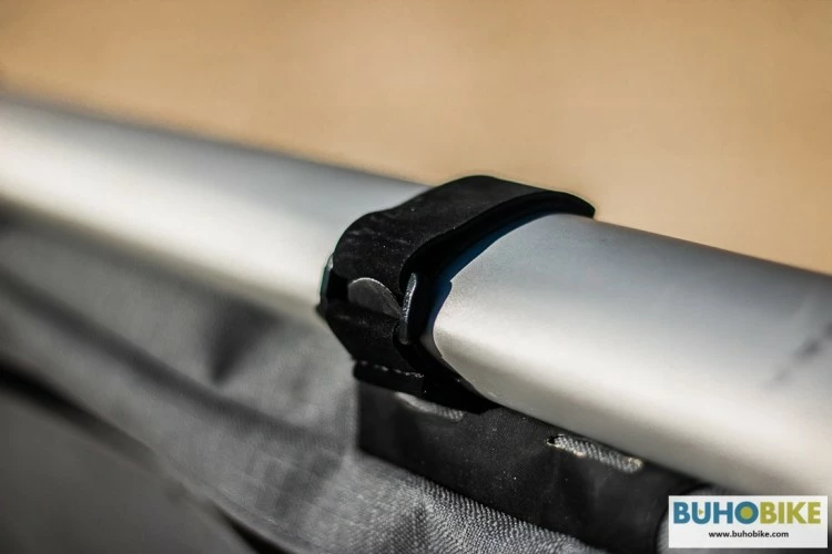 Shimano PRO BOLSA GRAVEL PERFORMANCE CUADRO 5.5L 4 Shimano PRO BOLSA GRAVEL PERFORMANCE CUADRO 5.5L - Imagen 4