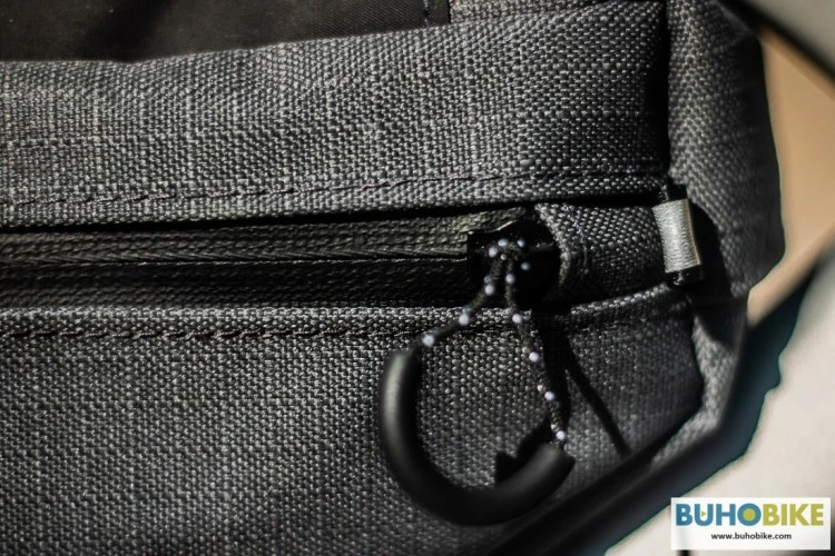 Shimano PRO BOLSA GRAVEL PERFORMANCE CUADRO 5.5L 5 Shimano PRO BOLSA GRAVEL PERFORMANCE CUADRO 5.5L - Imagen 5