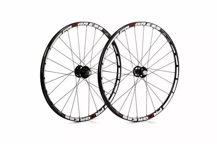 Dt-swiss RUEDA TRAS. XRC 1200 SP 29 CL 30 12/148 SRAM 1 Dt-swiss RUEDA TRAS. XRC 1200 SP 29 CL 30 12/148 SRAM